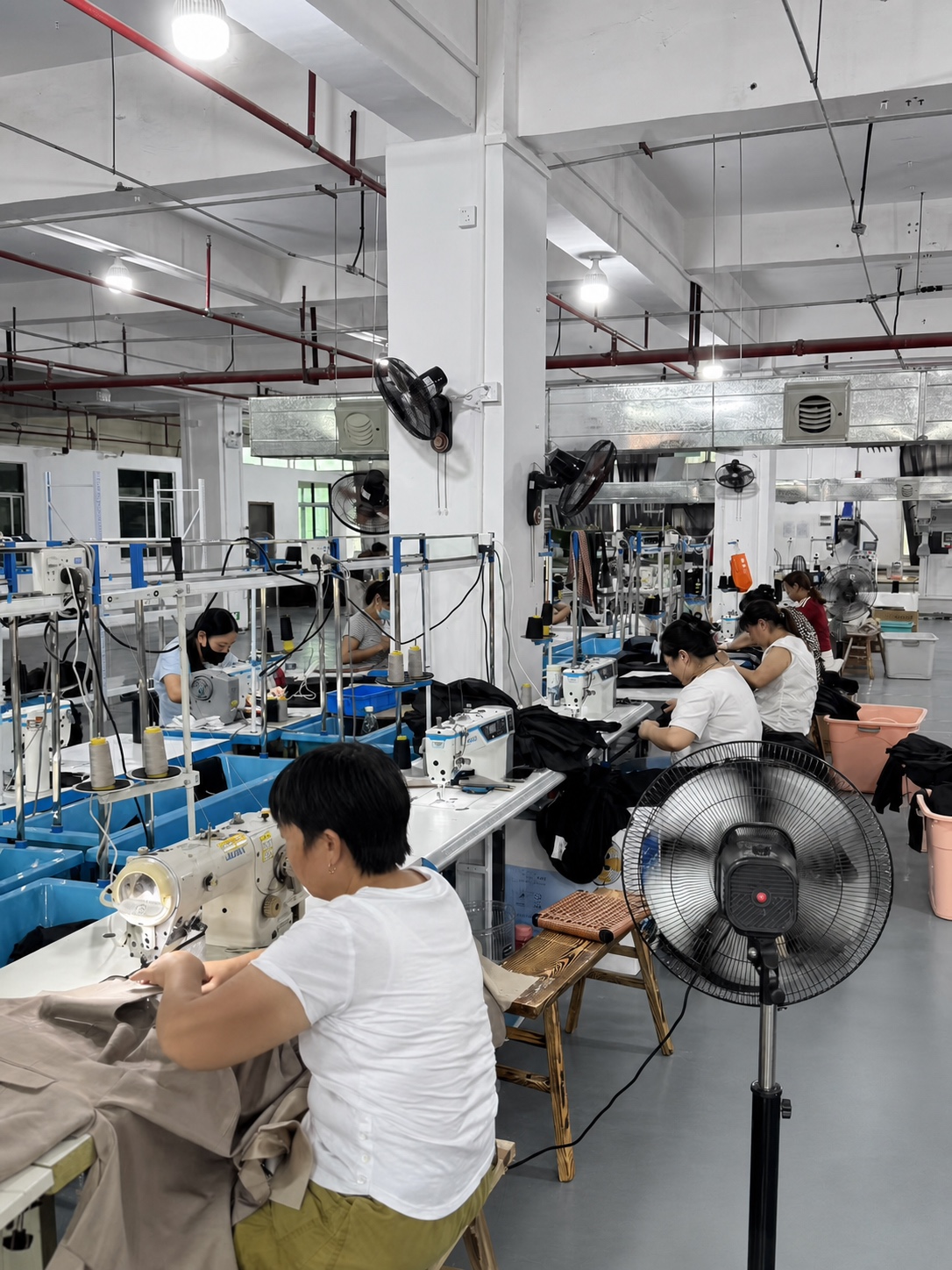 Production workshop for brand suit order planning